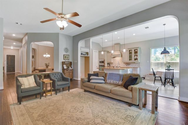 9618 Brannok Lane, Tomball, TX 77375