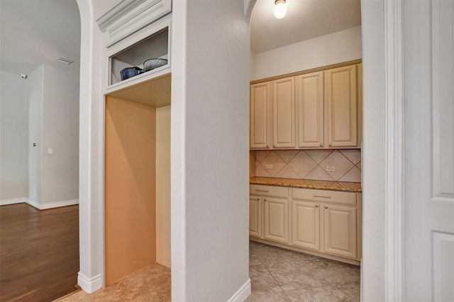 9618 Brannok Lane, Tomball, TX 77375