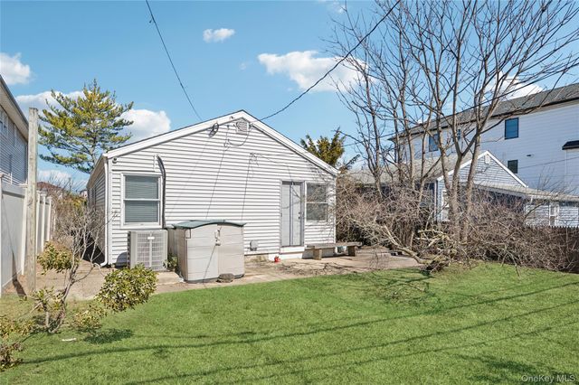 714 park ave, Long Beach, NY 11561