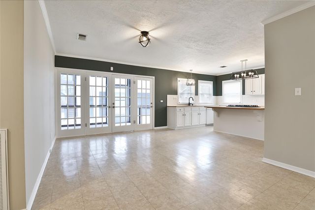 423 W 32nd Street, Houston, TX 77018