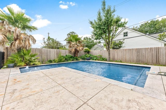 423 W 32nd Street, Houston, TX 77018