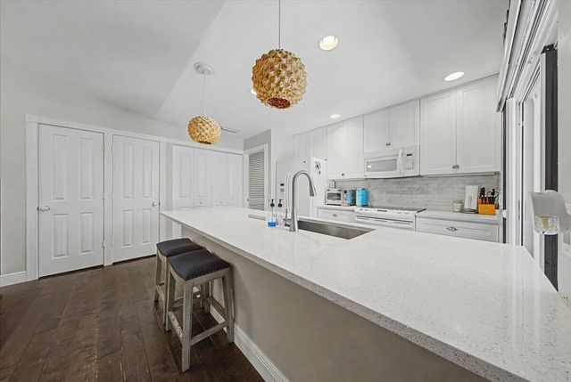 4203 Water Oak Court, Palm Beach Gardens, FL 33410