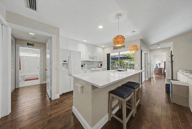 4203 Water Oak Court, Palm Beach Gardens, FL 33410