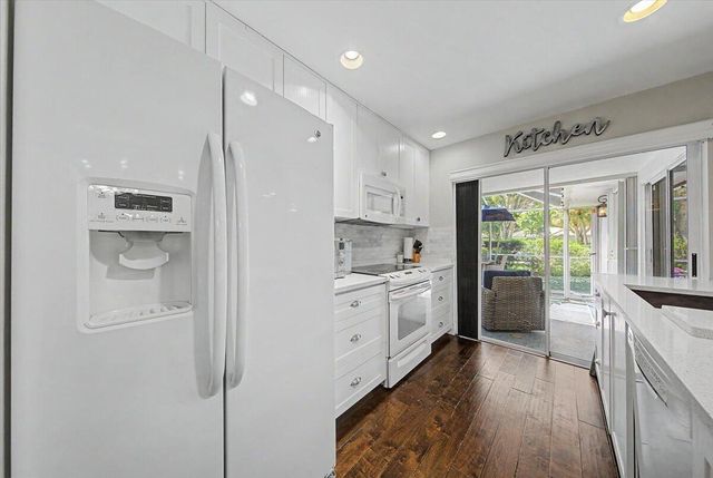 4203 Water Oak Court, Palm Beach Gardens, FL 33410