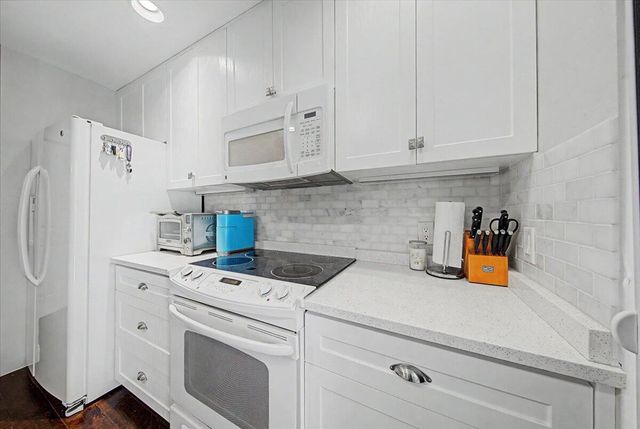 4203 Water Oak Court, Palm Beach Gardens, FL 33410