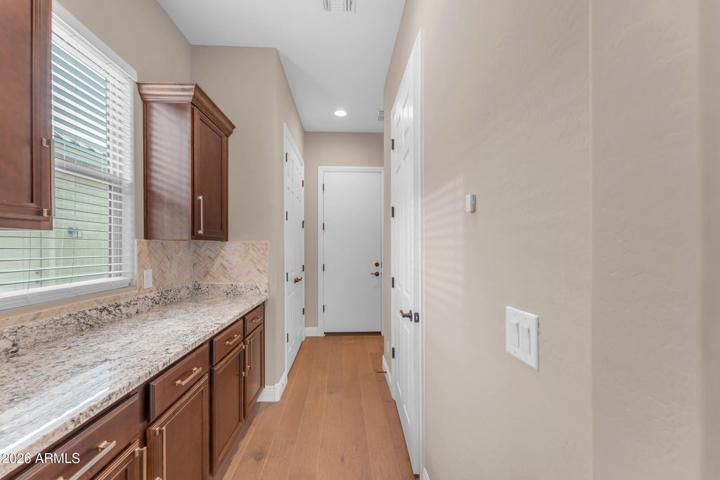 Image 24 of property listing at 7369 W CACTUS WREN Way, Florence, AZ 85132