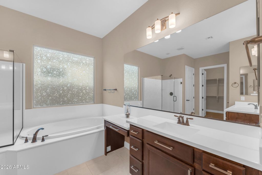 Image 29 of property listing at 7369 W CACTUS WREN Way, Florence, AZ 85132
