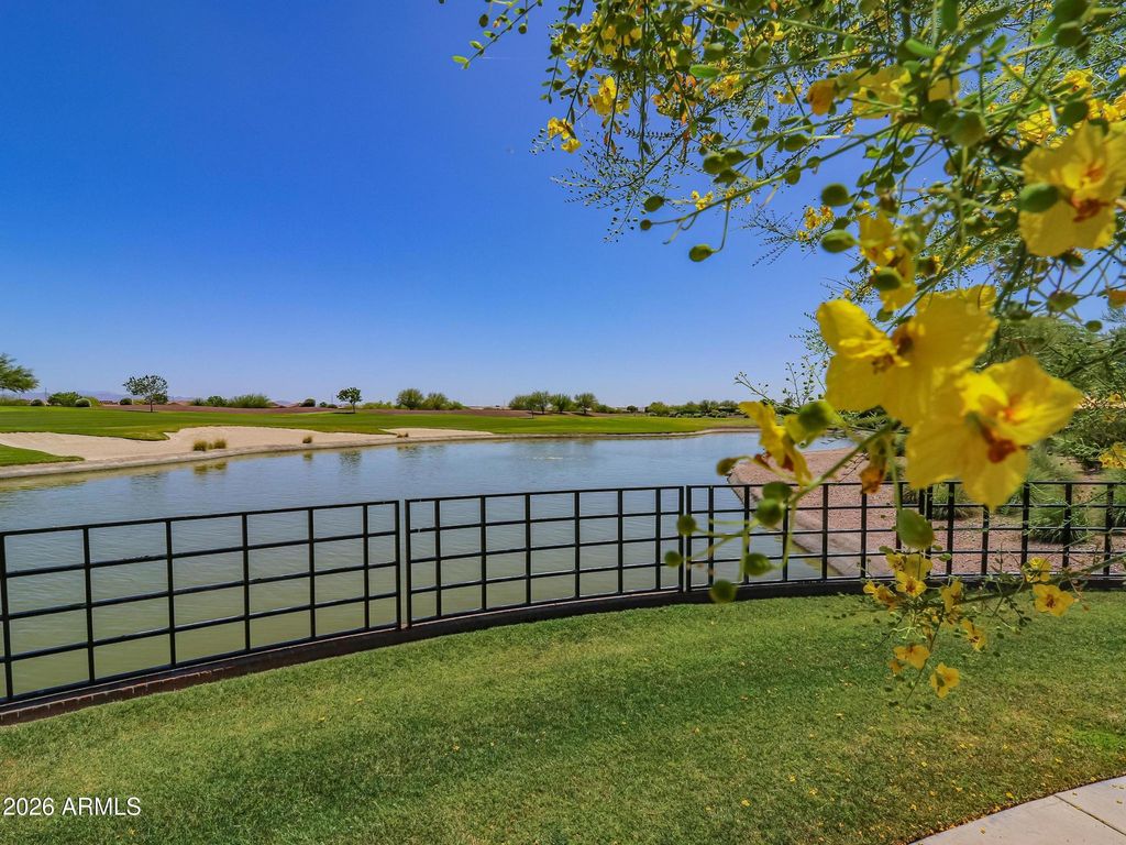 Image 50 of property listing at 7369 W CACTUS WREN Way, Florence, AZ 85132