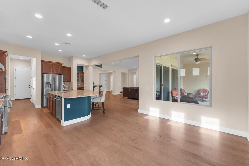 Image 63 of property listing at 7369 W CACTUS WREN Way, Florence, AZ 85132
