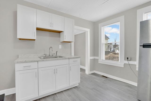 139 Bay St, Springfield, MA 01109
