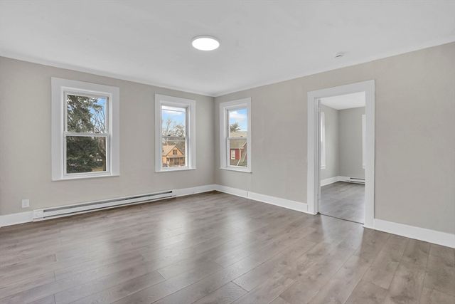 139 Bay St, Springfield, MA 01109