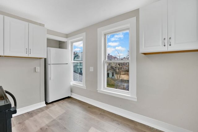 139 Bay St, Springfield, MA 01109