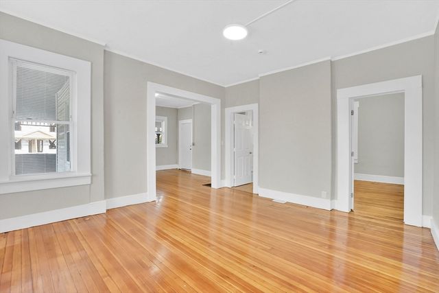 139 Bay St, Springfield, MA 01109