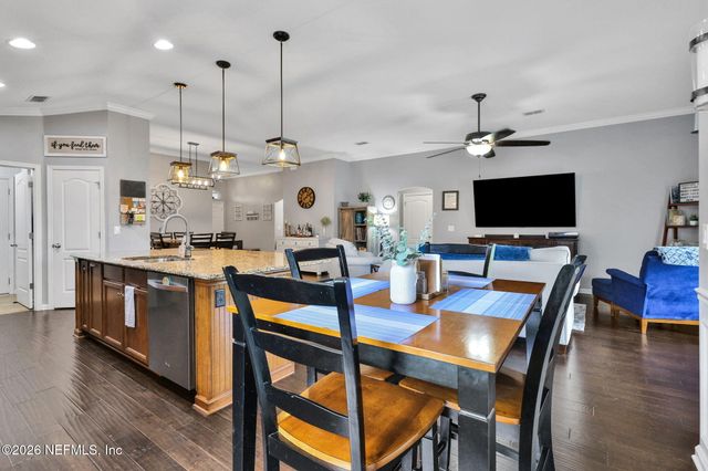 1521 LANTERN LIGHT Trail, Middleburg, FL 32068