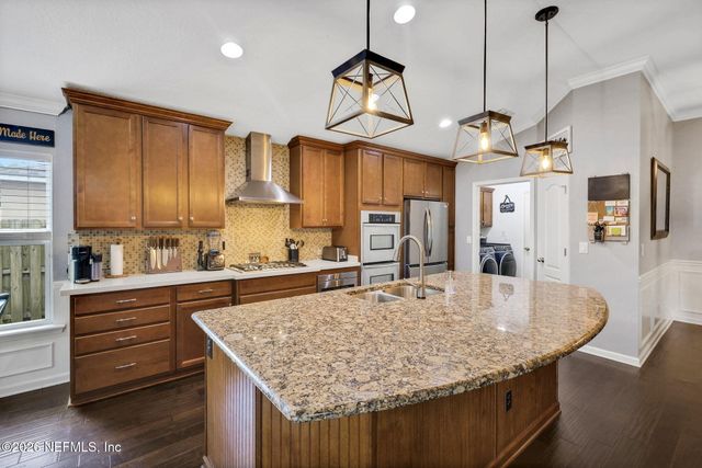 1521 LANTERN LIGHT Trail, Middleburg, FL 32068