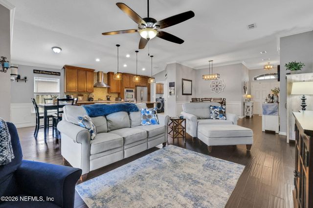 1521 LANTERN LIGHT Trail, Middleburg, FL 32068