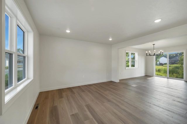 1631 EMERSON COURT, Green Bay, WI 54313