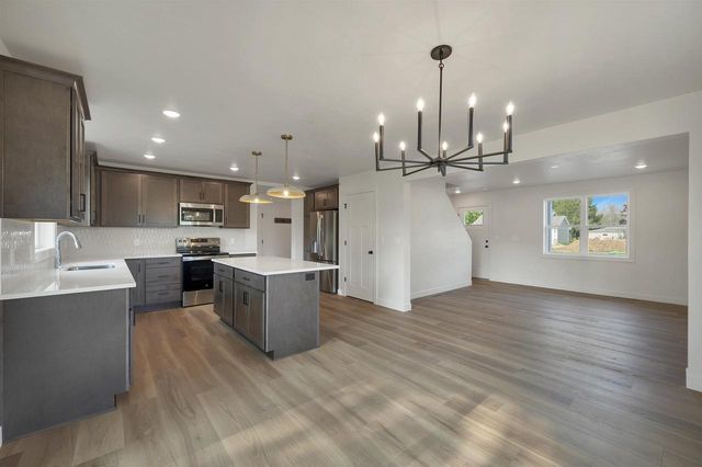 1631 EMERSON COURT, Green Bay, WI 54313