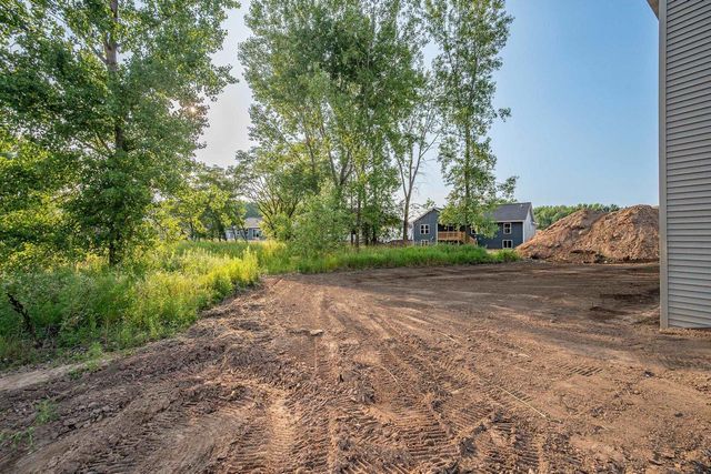 1631 EMERSON COURT, Green Bay, WI 54313