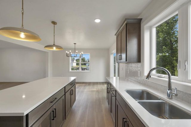 1631 EMERSON COURT, Green Bay, WI 54313
