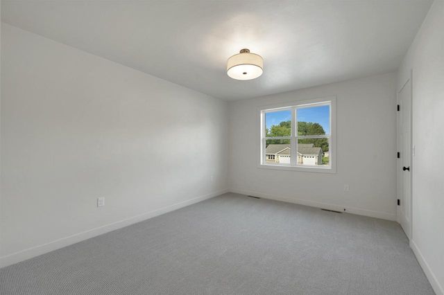 1631 EMERSON COURT, Green Bay, WI 54313