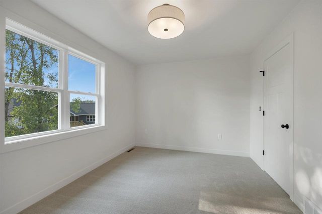 1631 EMERSON COURT, Green Bay, WI 54313