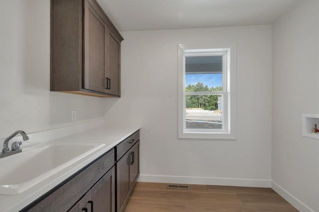 1631 EMERSON COURT, Green Bay, WI 54313