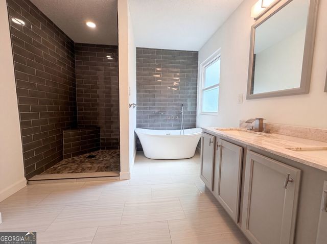 345 Espana Street, South Fulton, GA 30349