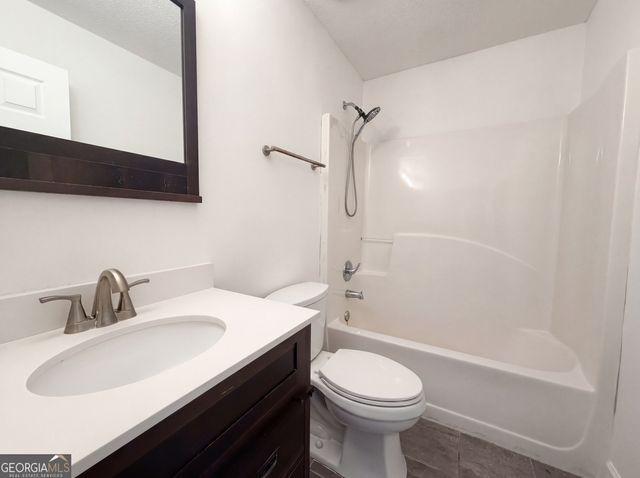 345 Espana Street, South Fulton, GA 30349