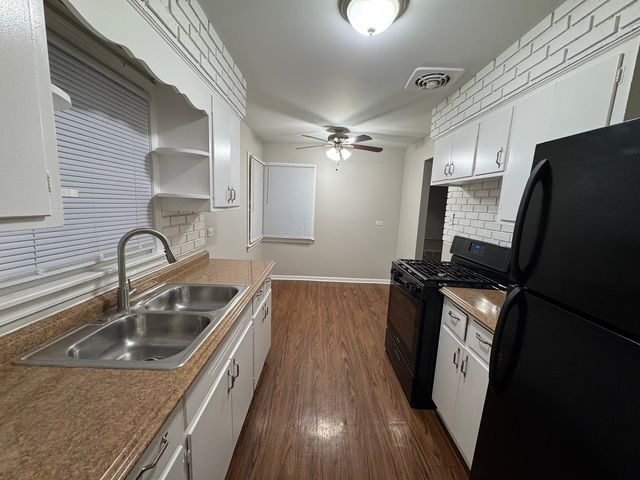 7236 W 114th Street, Worth, IL 60482