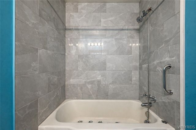 3534 Ferry Avenue, Niagara Falls, NY 14301