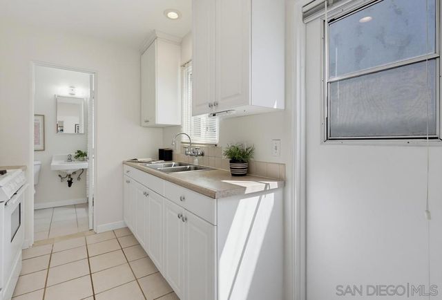 4733 35 Orchard Avenue, San Diego, CA 92107