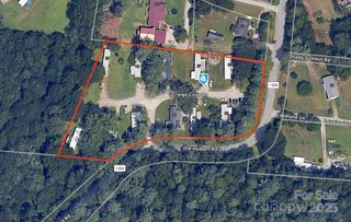 29 Craigs Cove Lane, Hendersonville, NC 28792