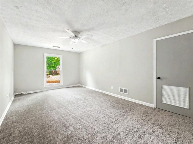7156 Whitfield Drive, Riverdale, GA 30296