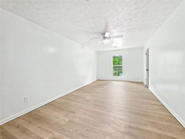 7156 Whitfield Drive, Riverdale, GA 30296