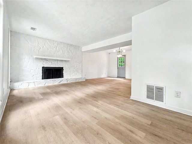 7156 Whitfield Drive, Riverdale, GA 30296