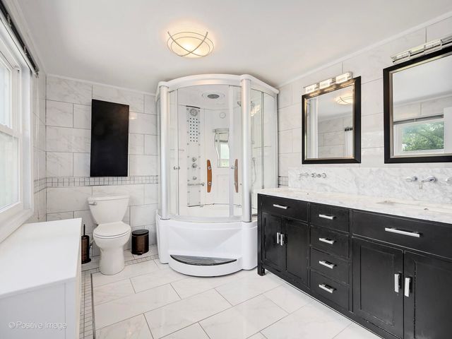 5524 S Bruner Street, Hinsdale, IL 60521