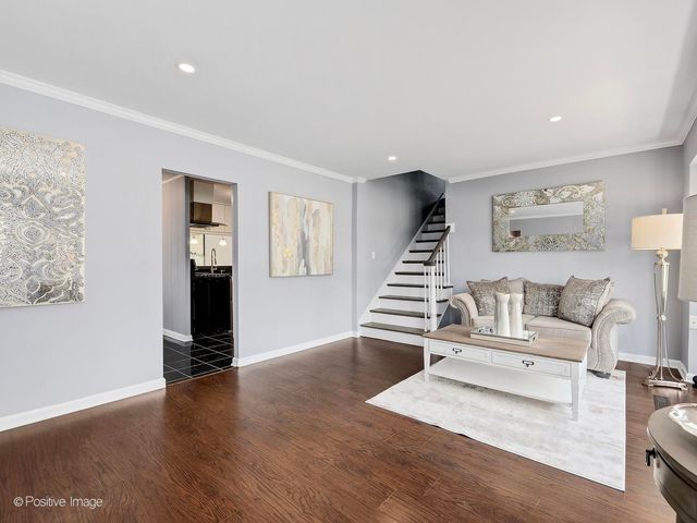 5524 S Bruner Street, Hinsdale, IL 60521