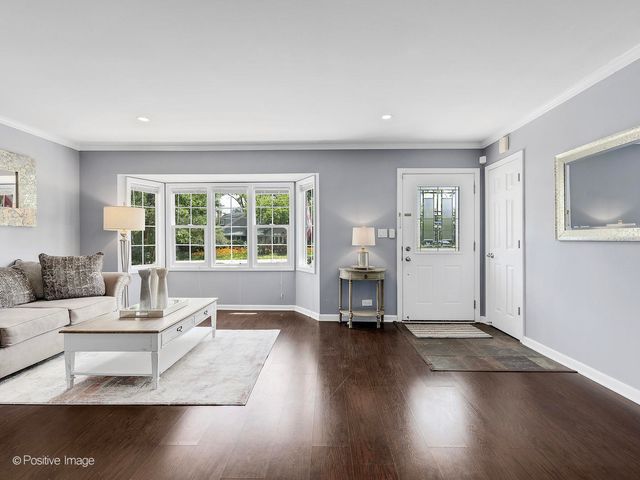 5524 S Bruner Street, Hinsdale, IL 60521