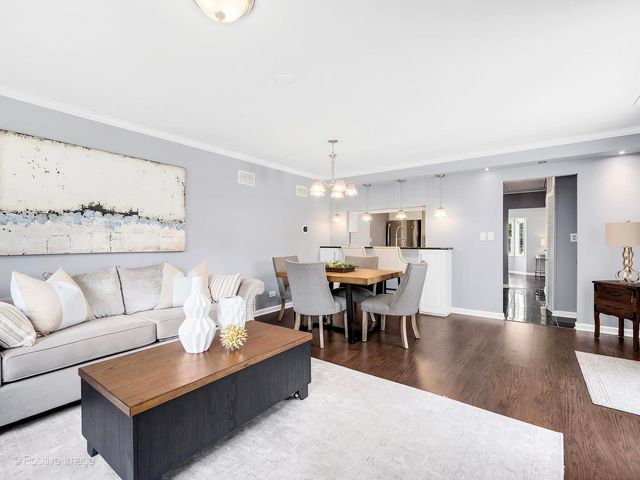 5524 S Bruner Street, Hinsdale, IL 60521