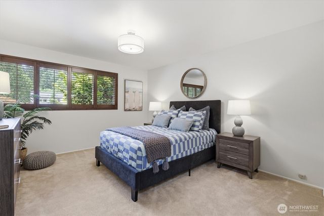 216 131st Avenue NE, Bellevue, WA 98005