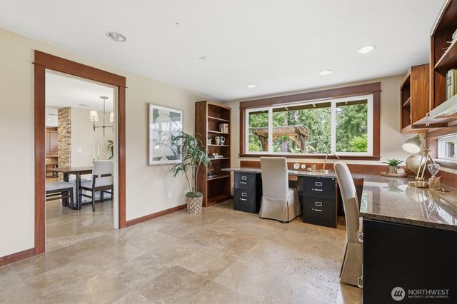 216 131st Avenue NE, Bellevue, WA 98005