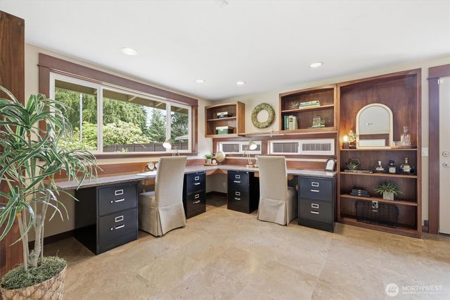 216 131st Avenue NE, Bellevue, WA 98005