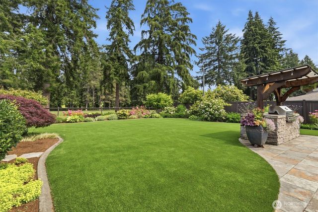 216 131st Avenue NE, Bellevue, WA 98005