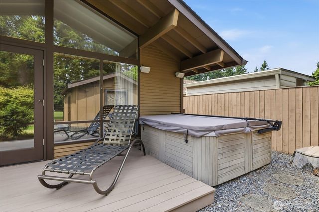 216 131st Avenue NE, Bellevue, WA 98005