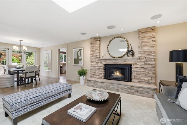216 131st Avenue NE, Bellevue, WA 98005