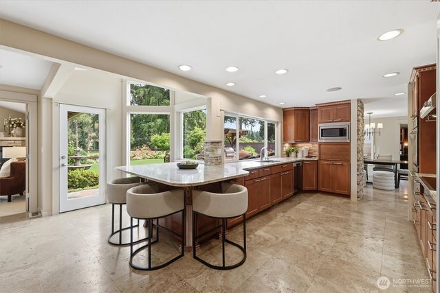 216 131st Avenue NE, Bellevue, WA 98005