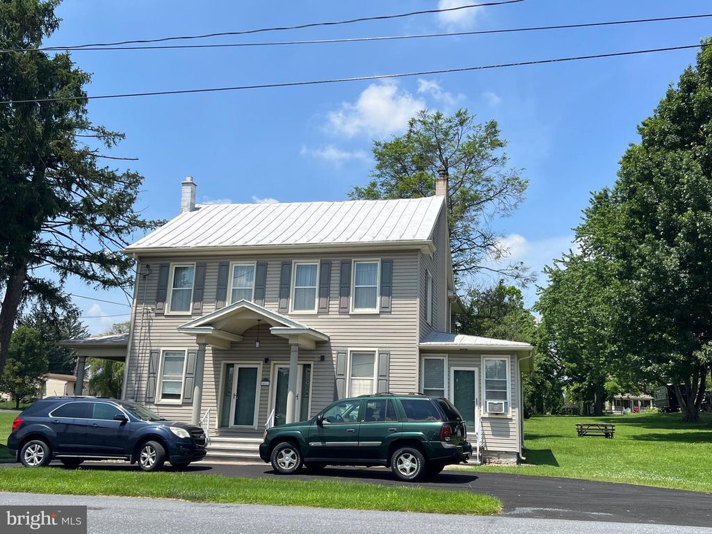 461 W MAIN AVE, Myerstown, PA 17067