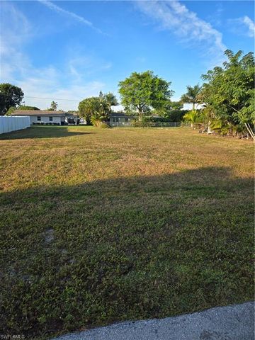 5226 Elm CT, Cape Coral, FL 33904