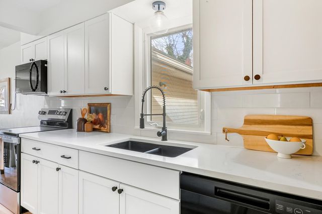 1820 S Bleckley Dr, Wichita, KS 67218